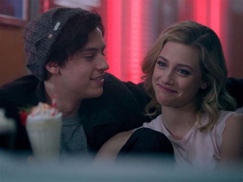 did betty and jughead dating in real life